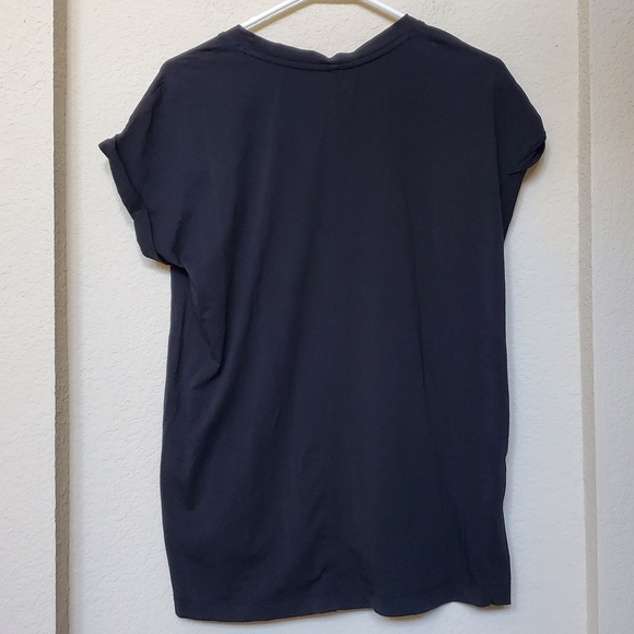 Banana Republic V Neck Cuffed Sleeve Tee.  Size Medium - Picture 4 of 7